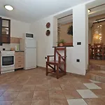 شقة Nenad 1720 *